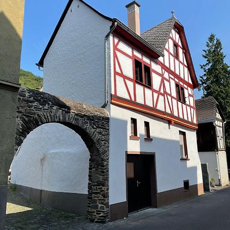 Fachwerk-Romantik 2 An Der Mosel 特赖斯-卡尔登 外观 照片